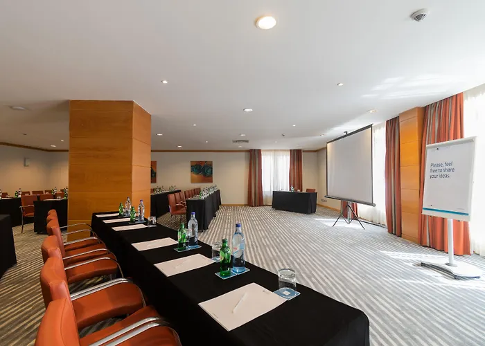 Sana Metropolitan Отель 4*