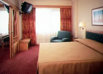 사나 메트로폴리탄 호텔 4*