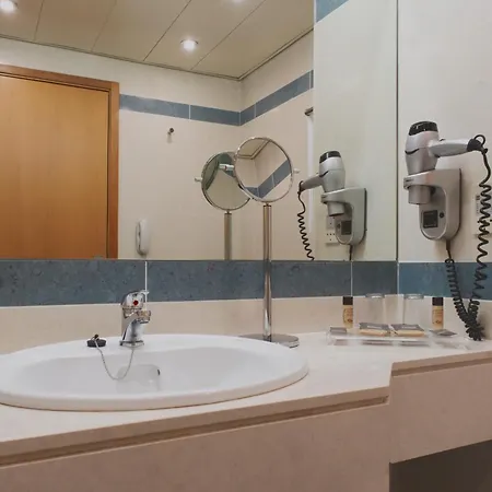 Sana Metropolitan Hotel 4*