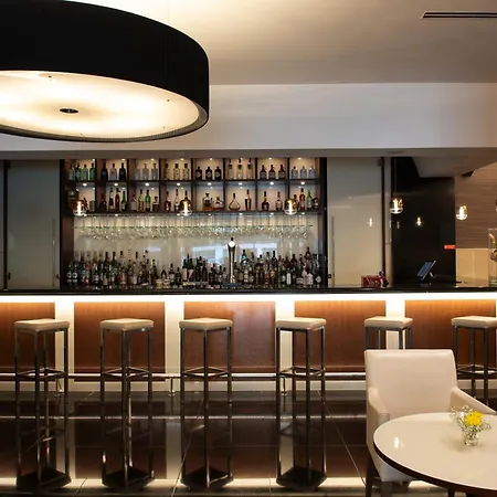 מלון Sana Metropolitan 4*