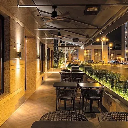 Ξενοδοχείο Sana Metropolitan 4*